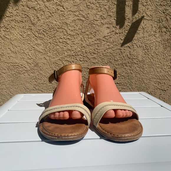 Frye brown and cream leather strap sandals size 9M - Picture 3 of 15